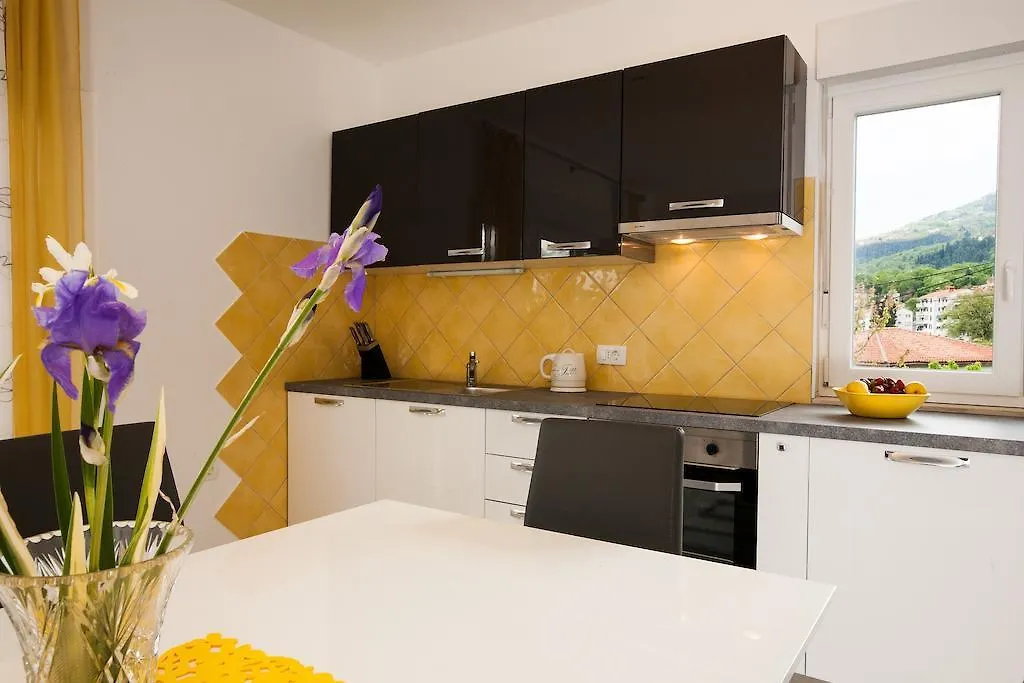 Apartment Pepi Lovran