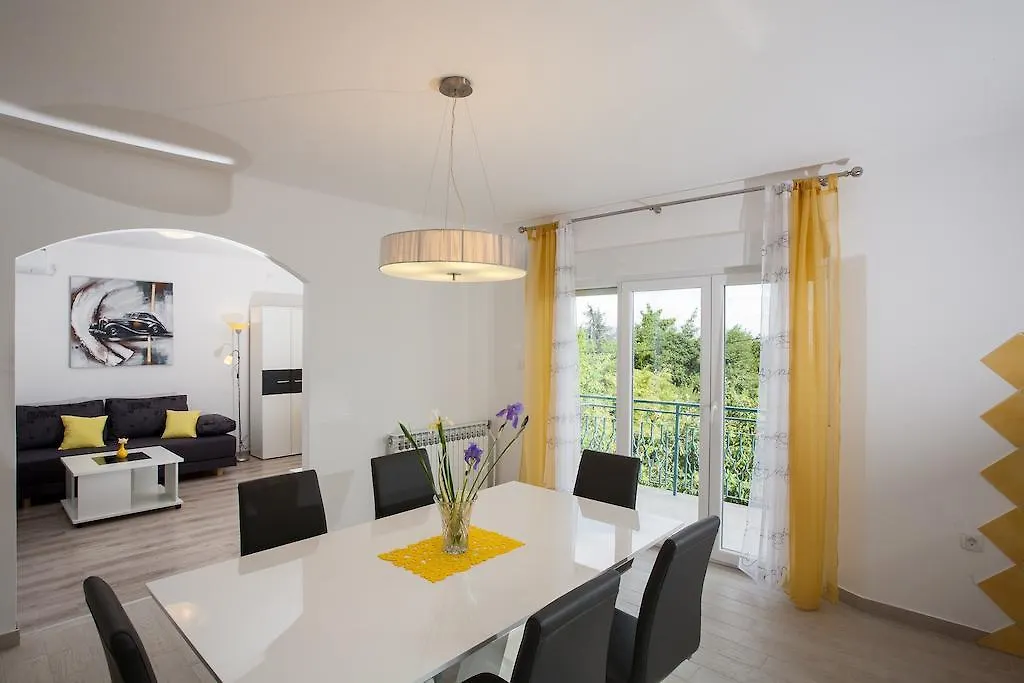 Apartment Pepi Lovran