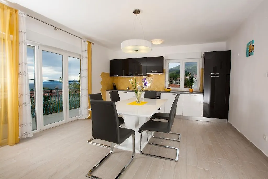 Apartment Pepi Lovran